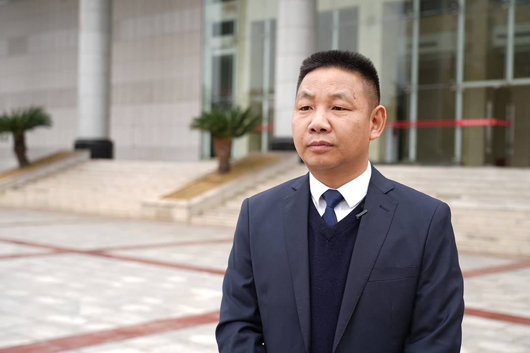 杨远锋.jpg